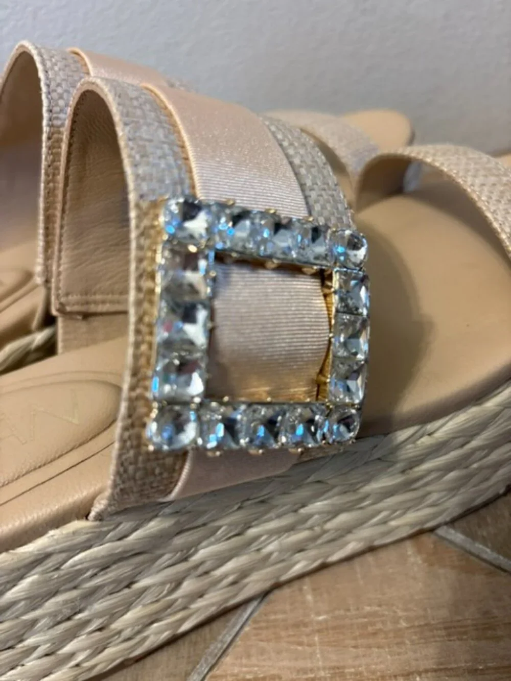 NEW Deltan Inez Woven Raffia Rhinestone Platform Espadrille Wedge Sandals Size 8